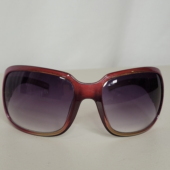 Liz Claiborne Women's Oversized Purple Ombre Metal Swivel Hinge Sunglasses - Picture 1 of 10